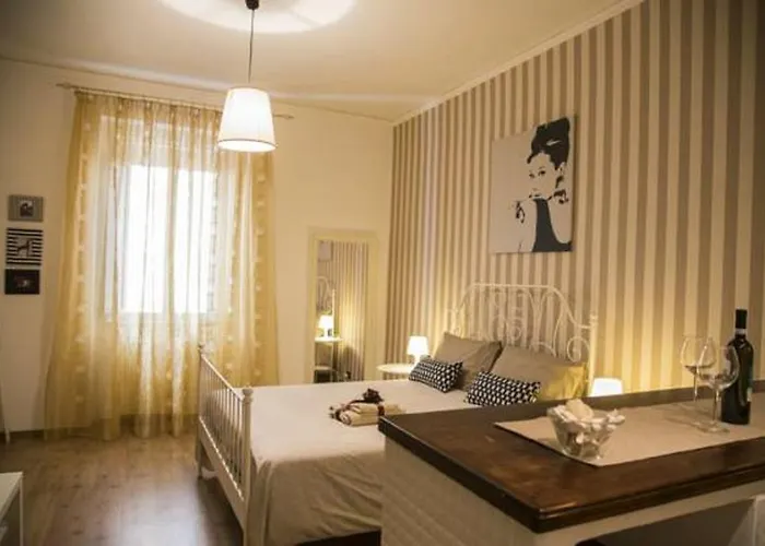 Piazza Roma Semesterbostad *